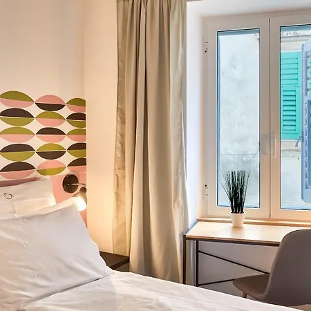 Nars krevet i doručak 3*