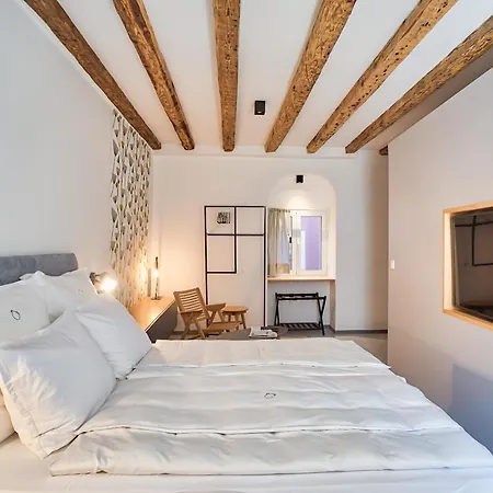 Nars Bed and Breakfast 3*