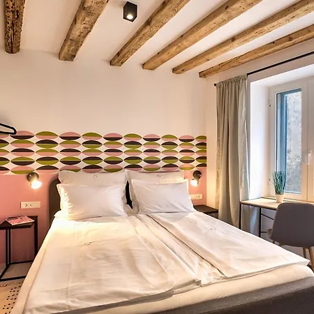 Bed and Breakfast Nars 3*