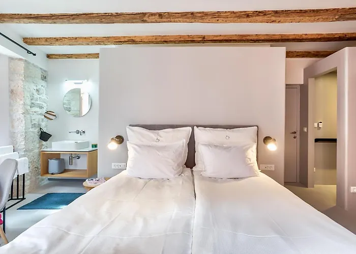 Nars Bed and Breakfast