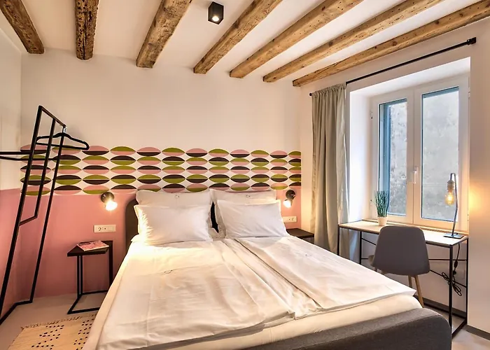 Bed and Breakfast Nars 3*